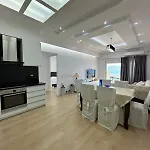 Βeachfront Luxury Apartments Sarande * Sarandë
