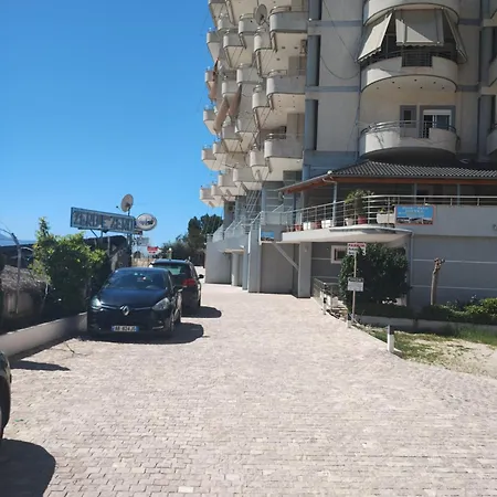 βeachfront Luxury Apartmán Sarandë