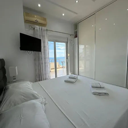 Sandra's Seaside Luxury * Saranda