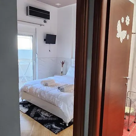 βeachfront Luxury * Sarandë