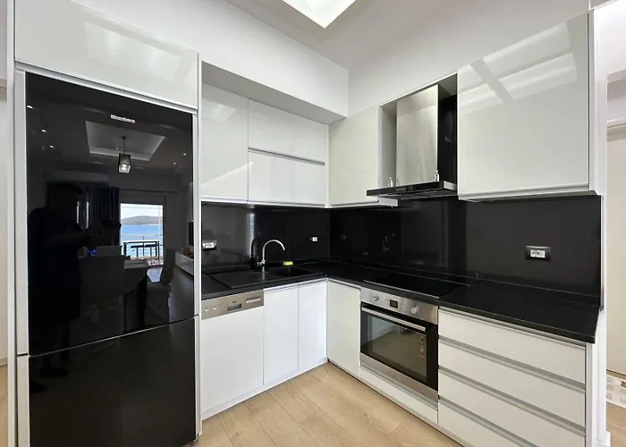 Βeachfront Luxury Apartments Sarande Апартаменты