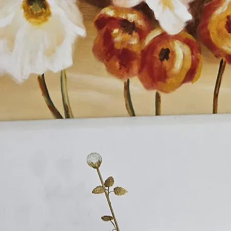 Sandra's Seaside Luxury *