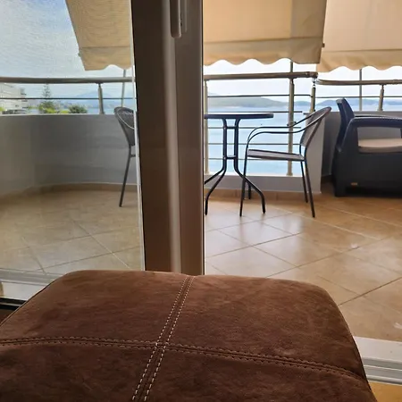 Alpha Seaside Apartment Sarande