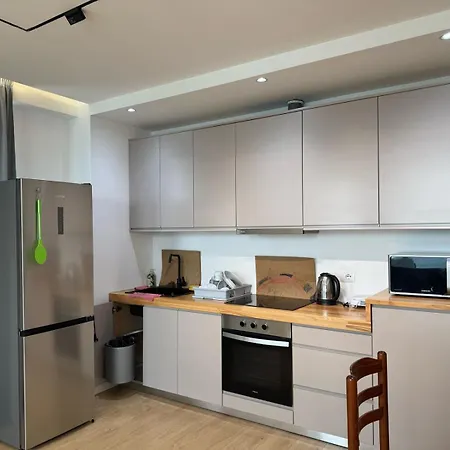 Alpha Seaside Apartment *