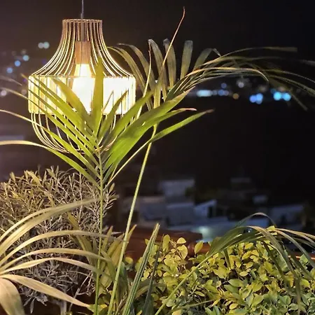 Alpha Seaside Apartment Sarande