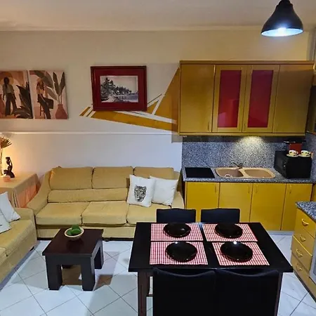 Alpha Seaside Apartment