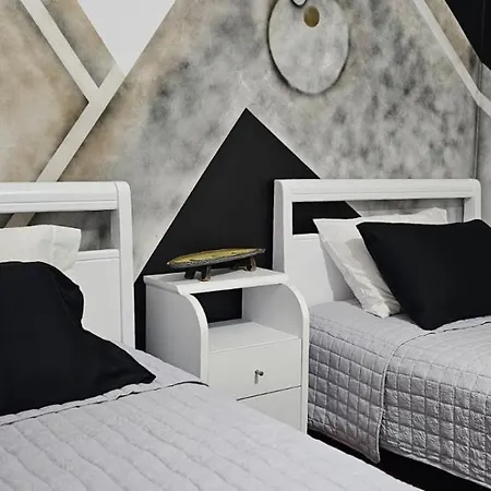 Alpha Seaside Apartment *