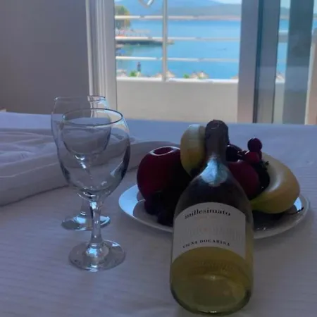 βeachfront Luxury * Sarandë