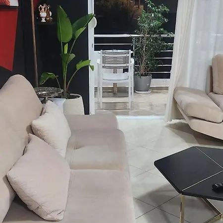 Апартаменты βeachfront Luxury *