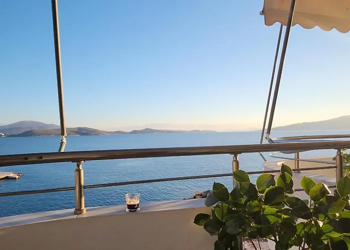 Apartamento Sandra's Seaside Luxury Sarandë