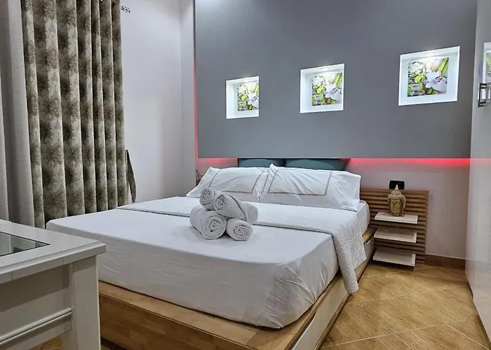 شقة Βeachfront Luxury Apartments Sarande ساراندا