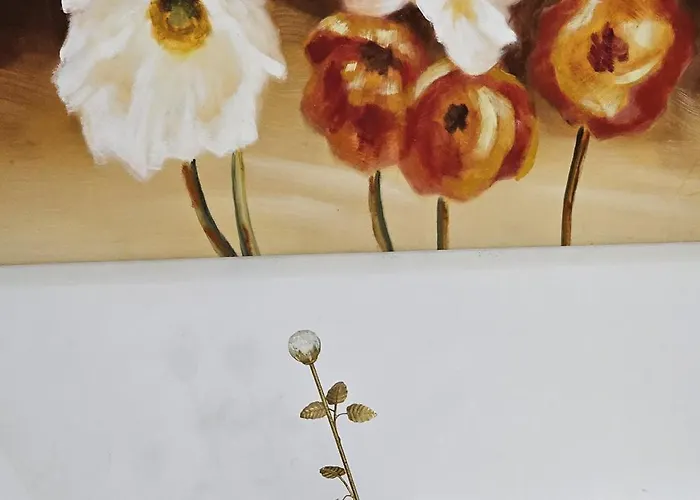 Sandra's Seaside Luxury *