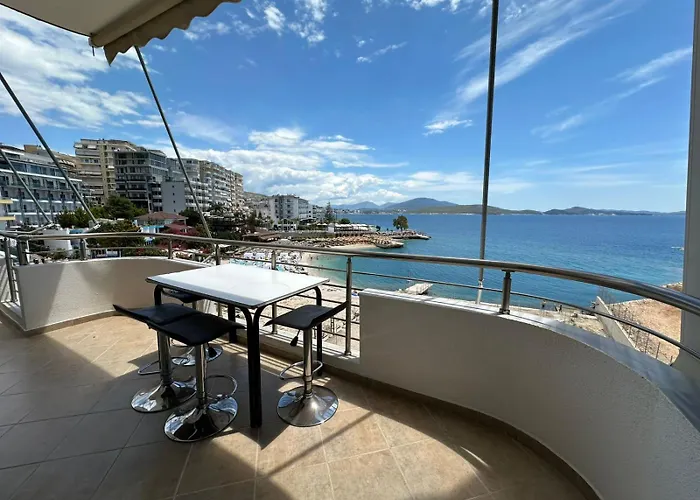 شقة Βeachfront Luxury Apartments Sarande