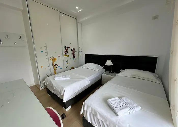 شقة Βeachfront Luxury Apartments Sarande *